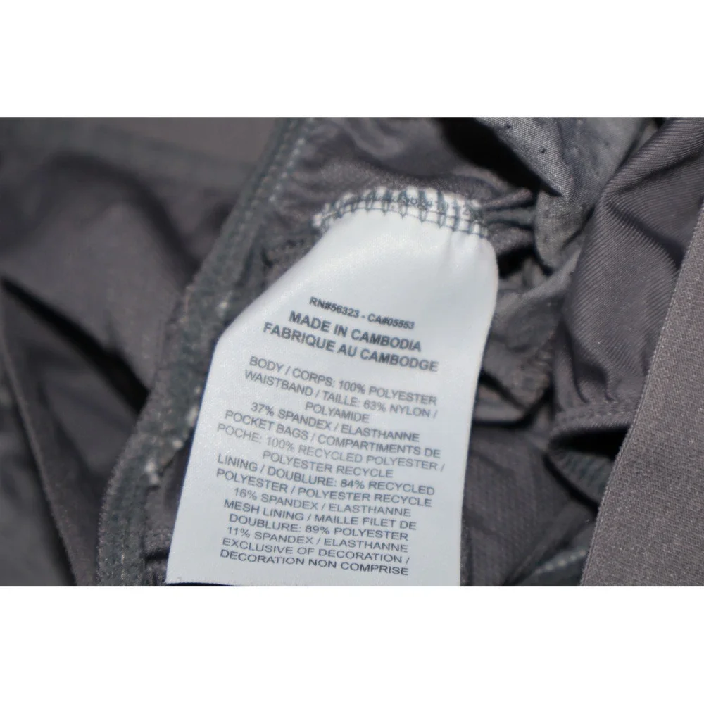 Nike Running Shorts Mens XL Gray Dri-Fit Reflective Swoosh Zipper Pocket